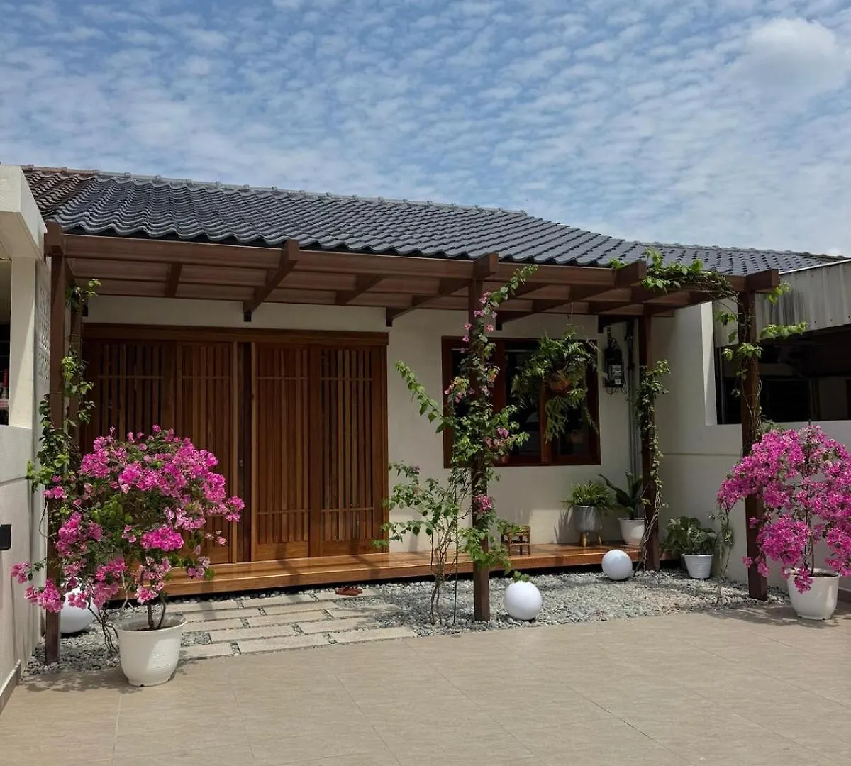 Shinju Villa With Jacuzzi Pool Jelutong